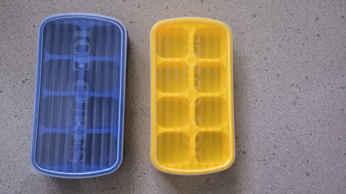 Mini Silicone Ice Cube Tray with Lid